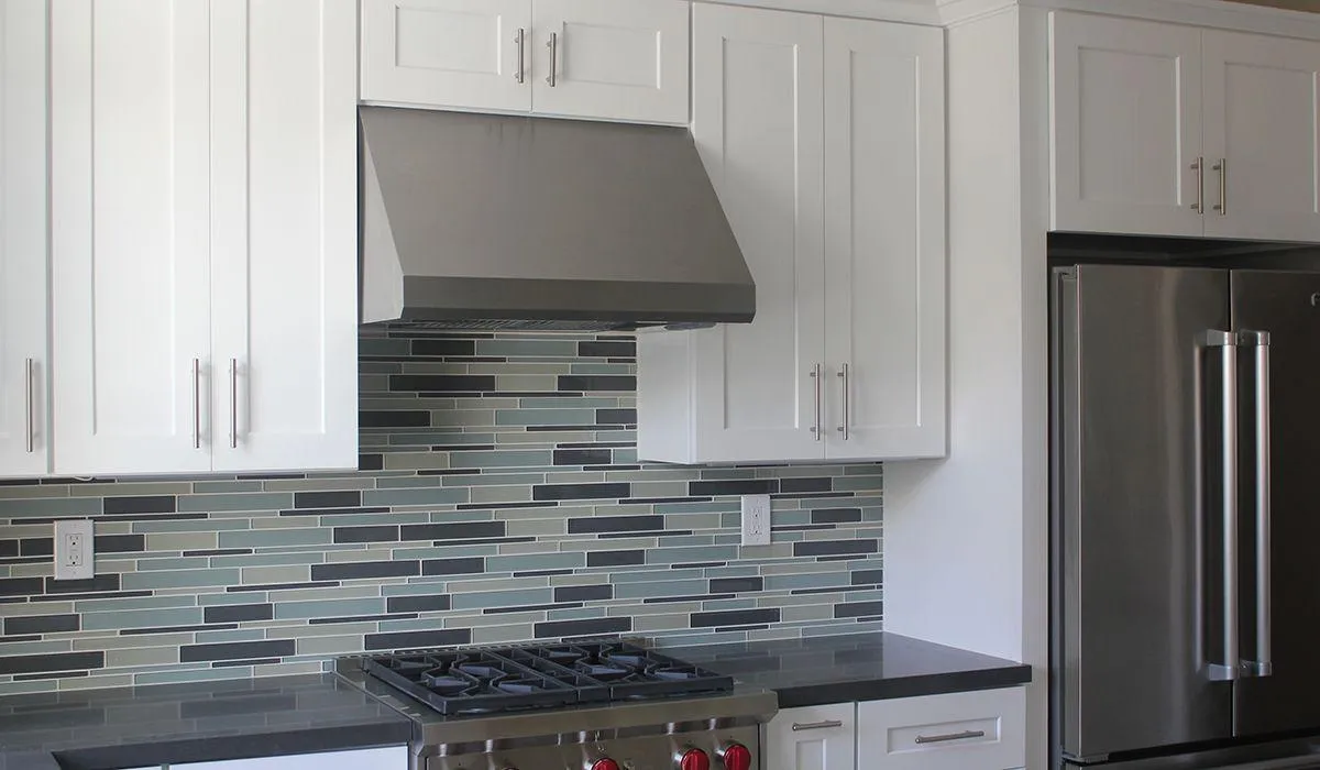 48" x 18" wall under cabinet hood