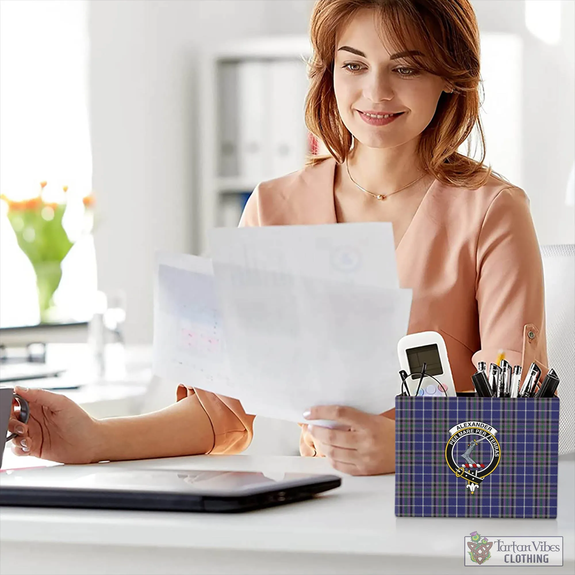 Alexander of Menstry Tartan Pen Holder with Family Crest