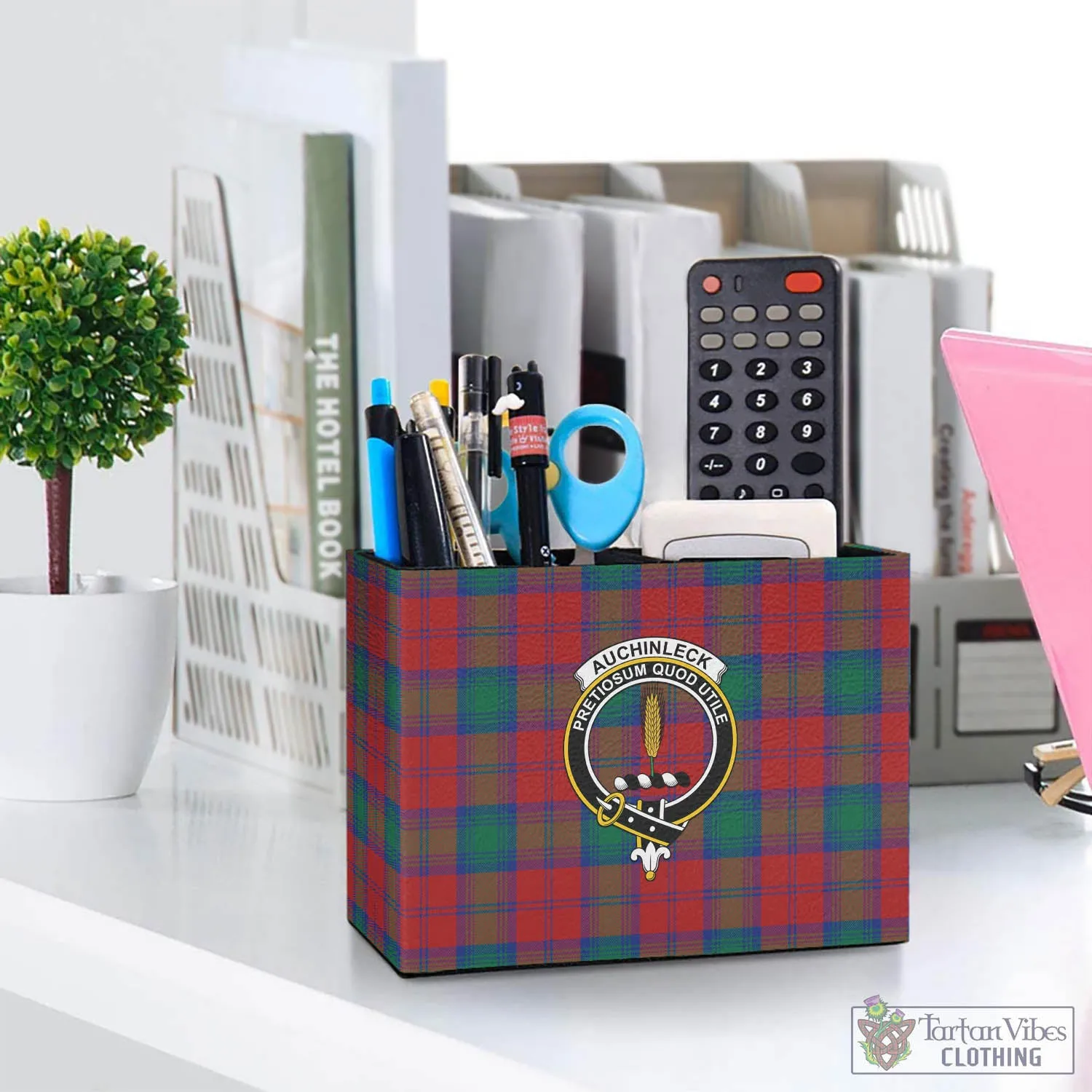 Auchinleck (Affleck) Tartan Pen Holder with Family Crest