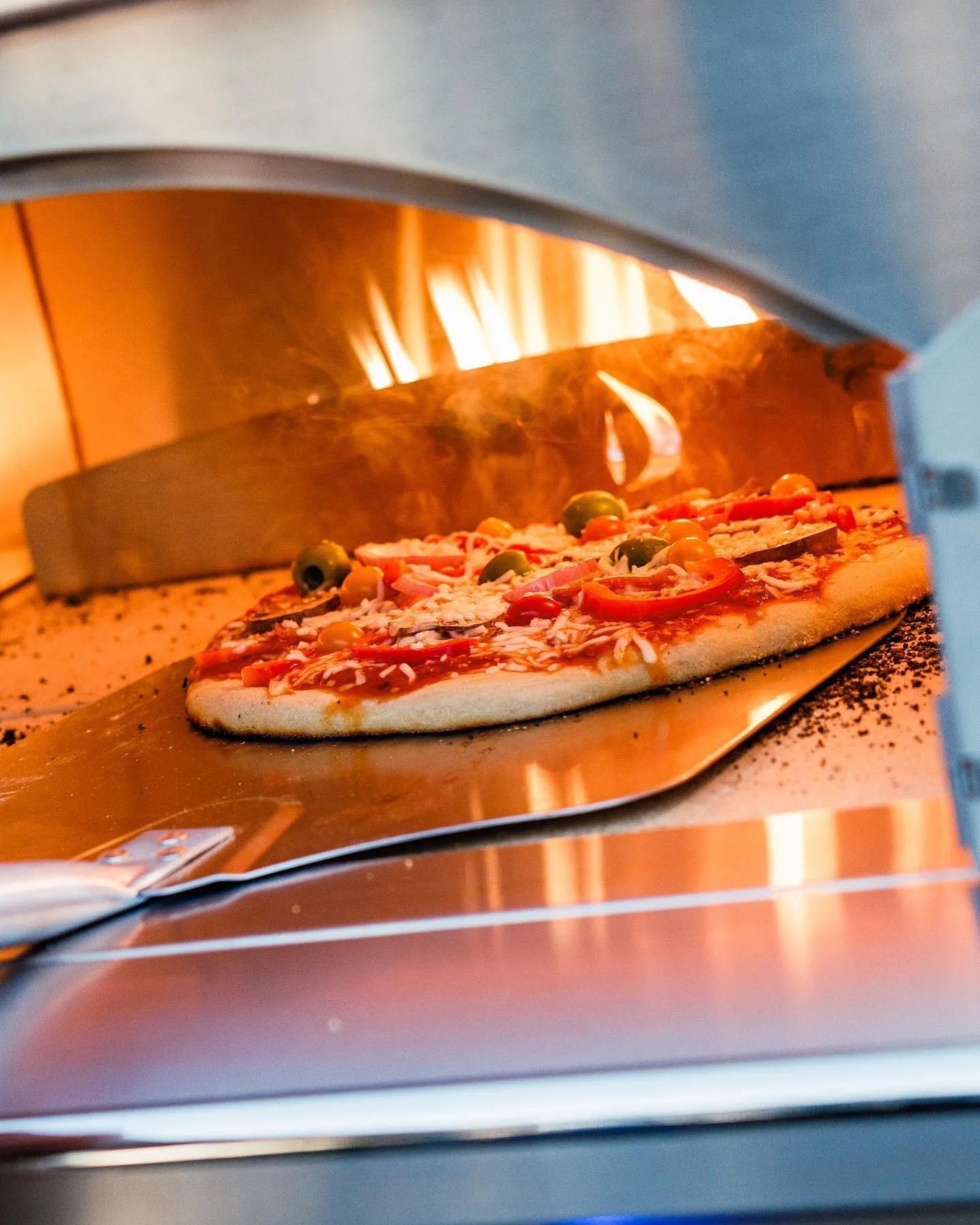 Delta Heat 30 Inch Outdoor Built-In Gas Pizza Oven DHPO30BI