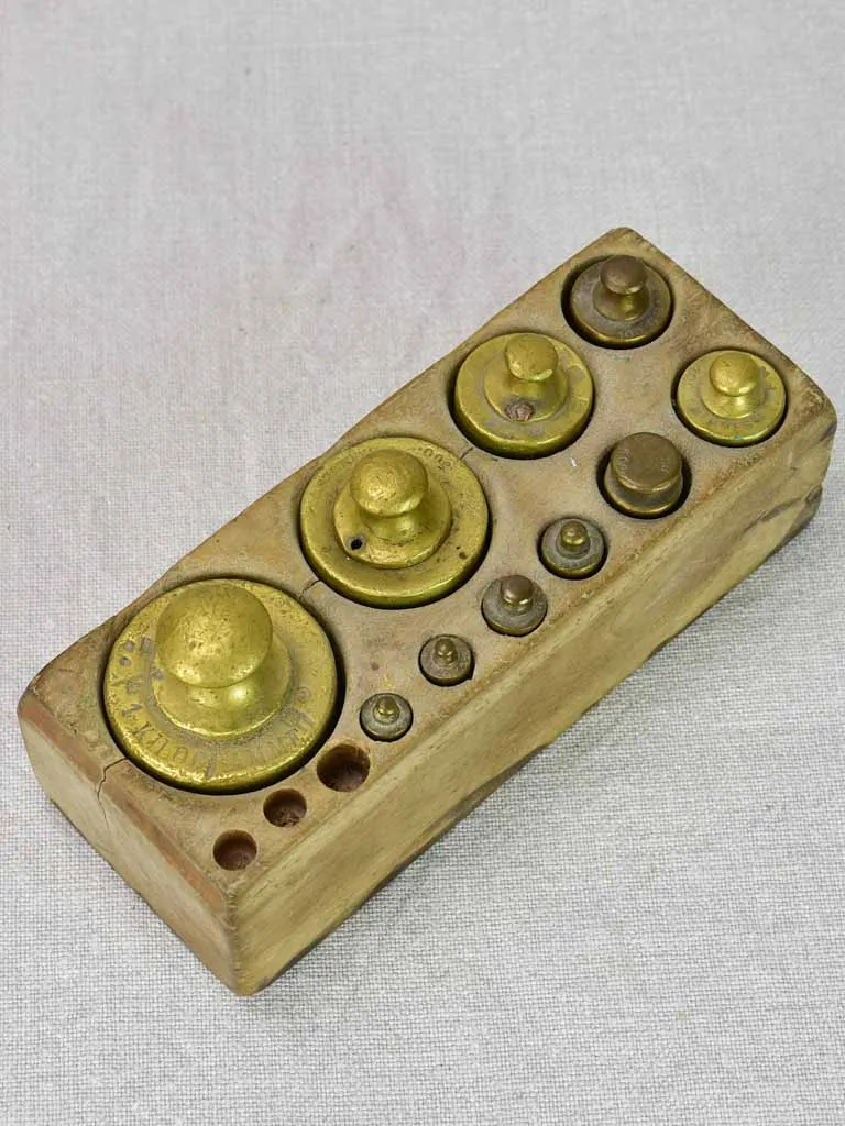 Early 20th century French kitchen scales with weights