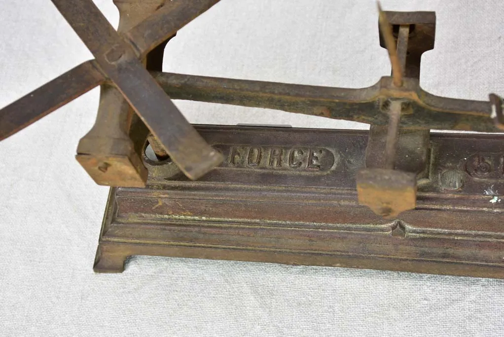 Early 20th century French kitchen scales with weights