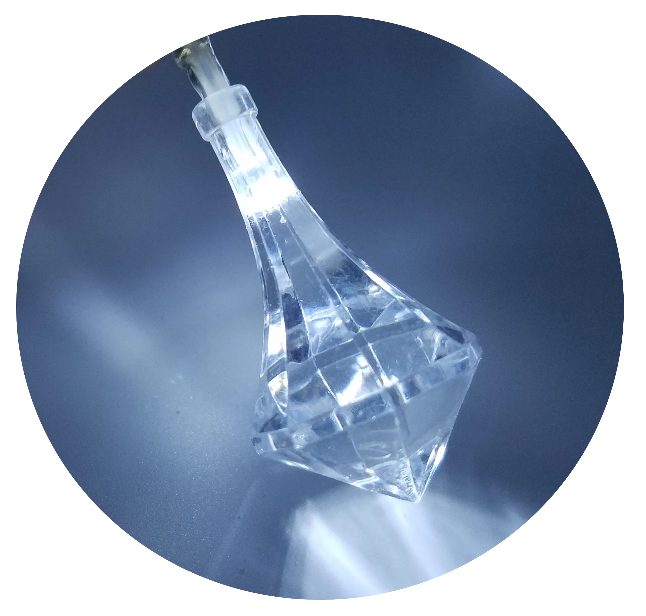 FluxTech - Tears Diamond x 20 Cool White LED Lights by JustLED – Timer function - Battery Operated