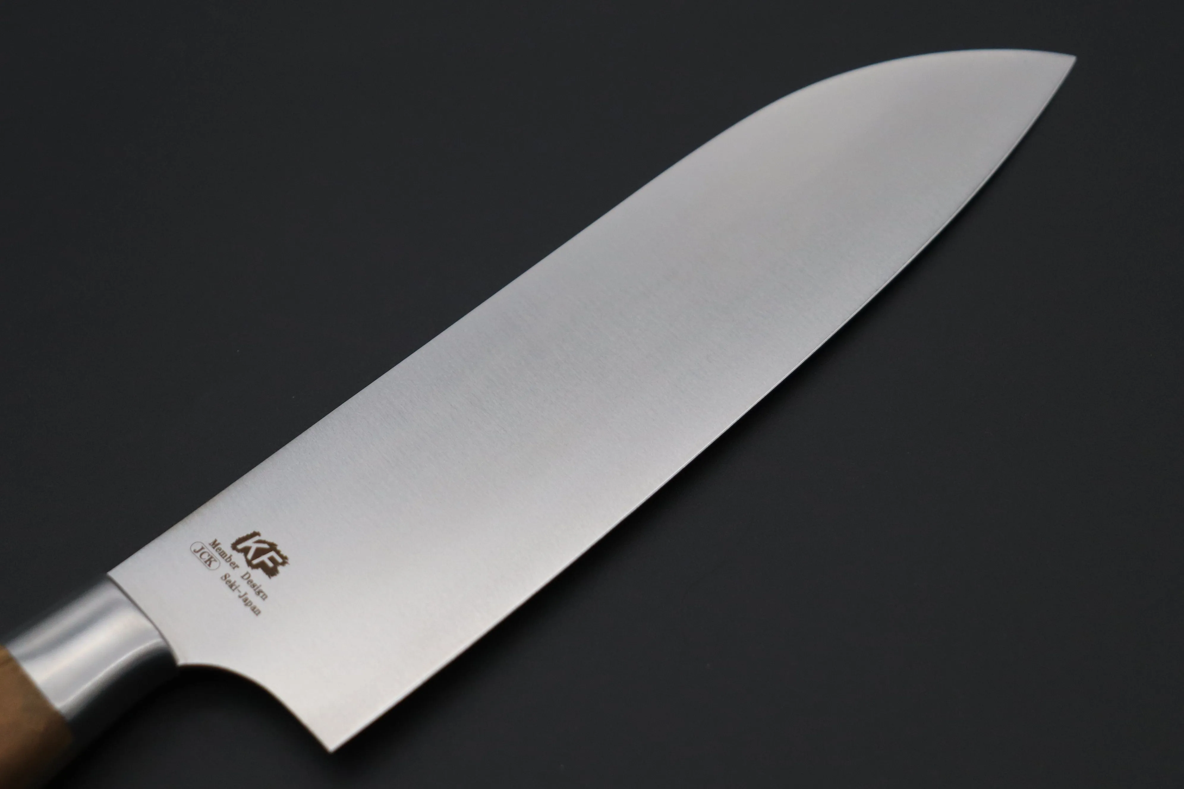 Hattori Forums FH Series FH-4O Santoku 170mm (6.6 Inch, Olive Wood Handle)