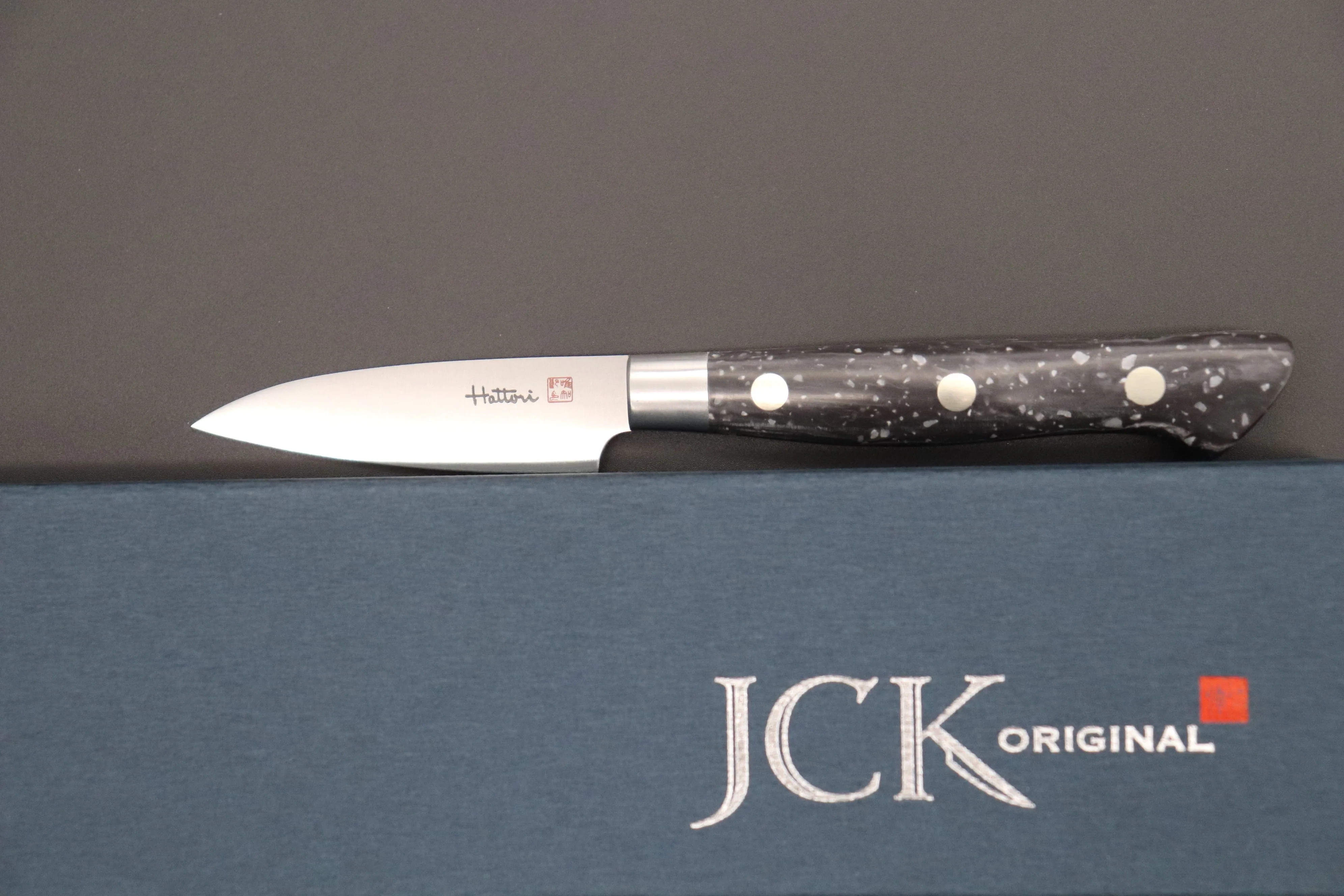 Hattori Forums FH Series Limited Edition "SNOW IN THE DARK" FH-1ND Parer 70mm (2.7 inch, Dupont Corian® Handle)