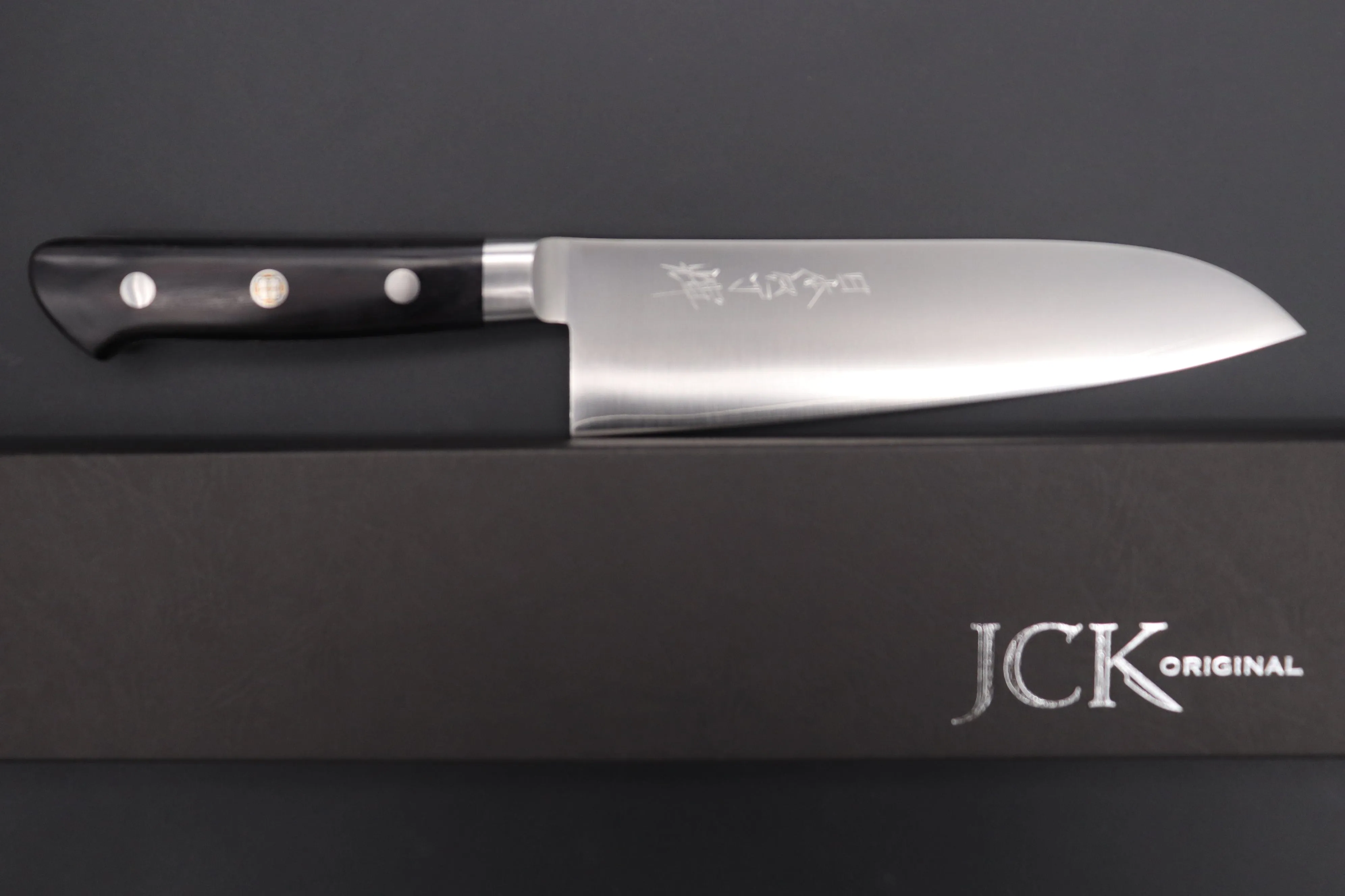 JCK Original Kagayaki R-2 Clad Series KGR2-2 Santoku 175mm (6.8 Inch)