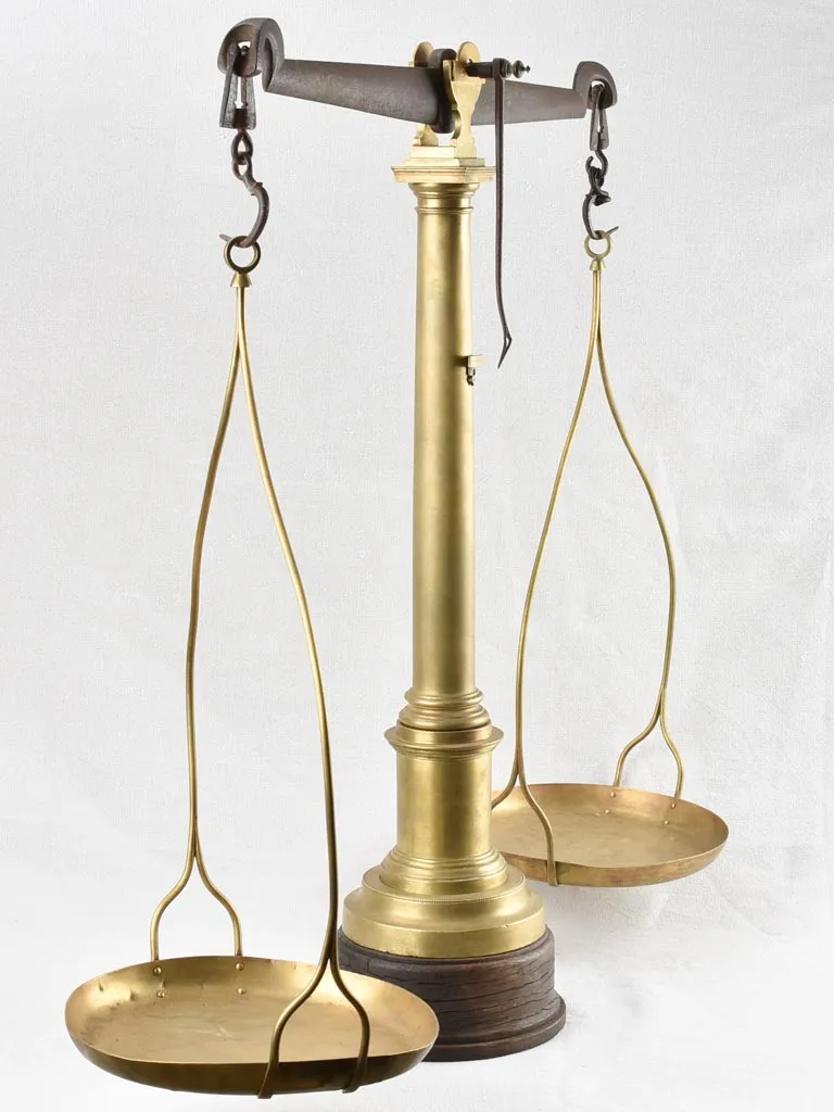 Large 19Th-Century French mercantile weigh scales