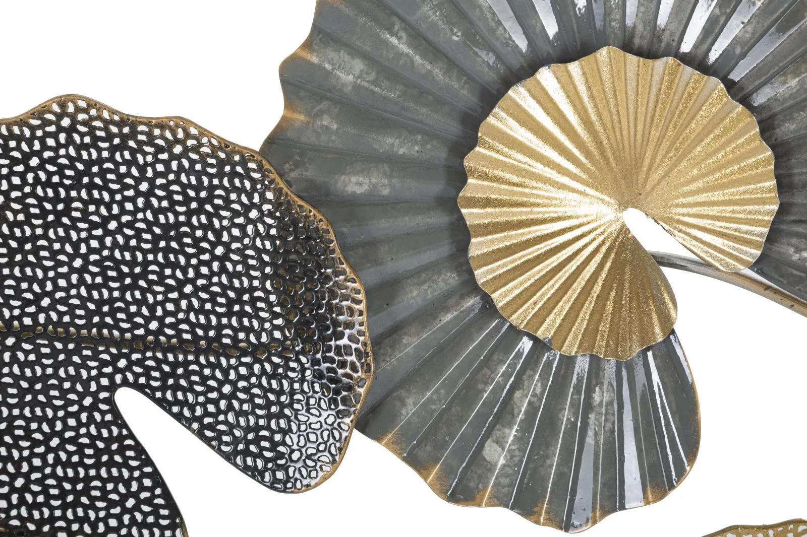 Metallic Liliy pads Wall Decor