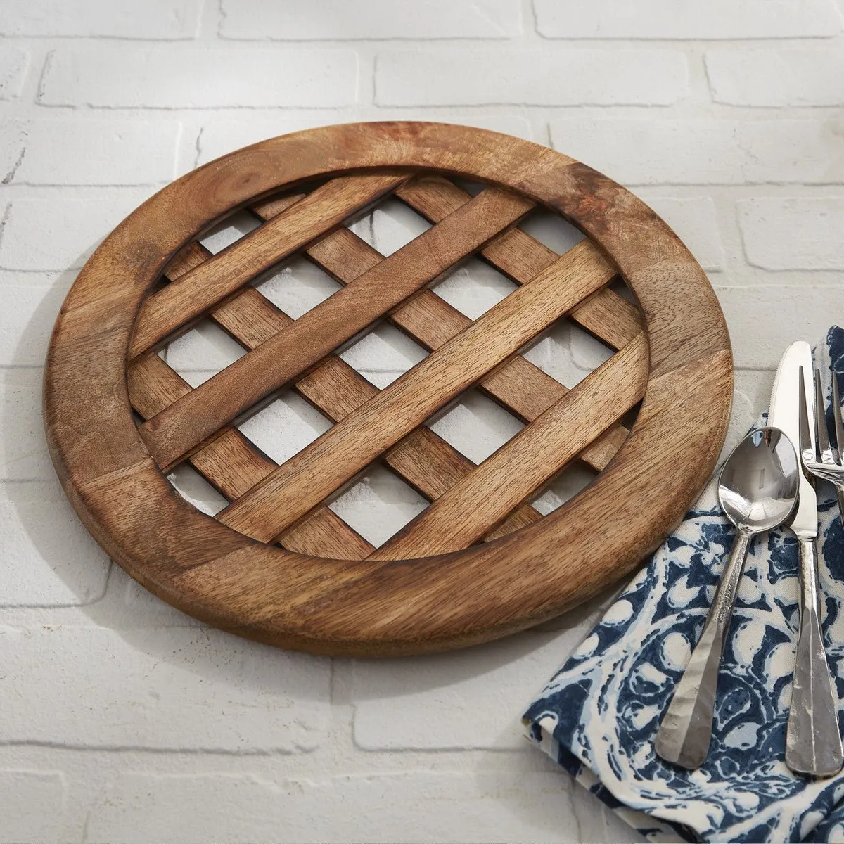 Wood Lattice Charger Plate